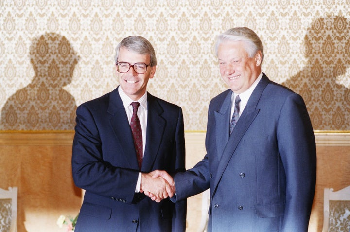<strong>Russian Republic president Boris Yeltsin, right, and British prime minister John Major pose for photographers during a meeting in 1991.</strong>