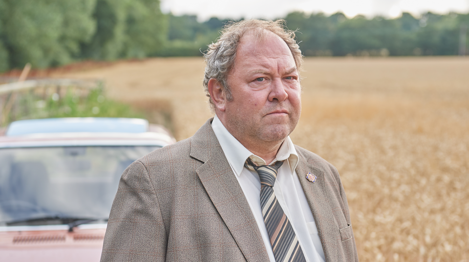 Mark Addy as DS Stan Jones