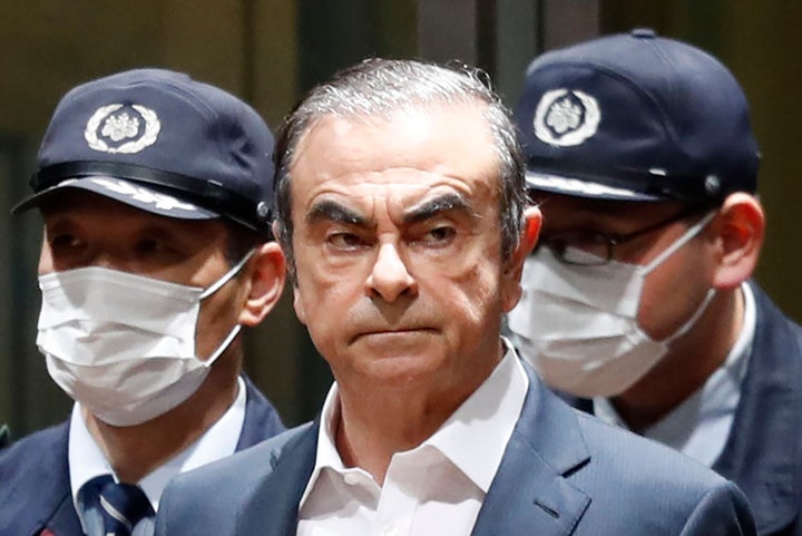 ゴーン被告