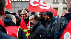 Le soutien à la grève perdure, la grogne monte contre l’âge