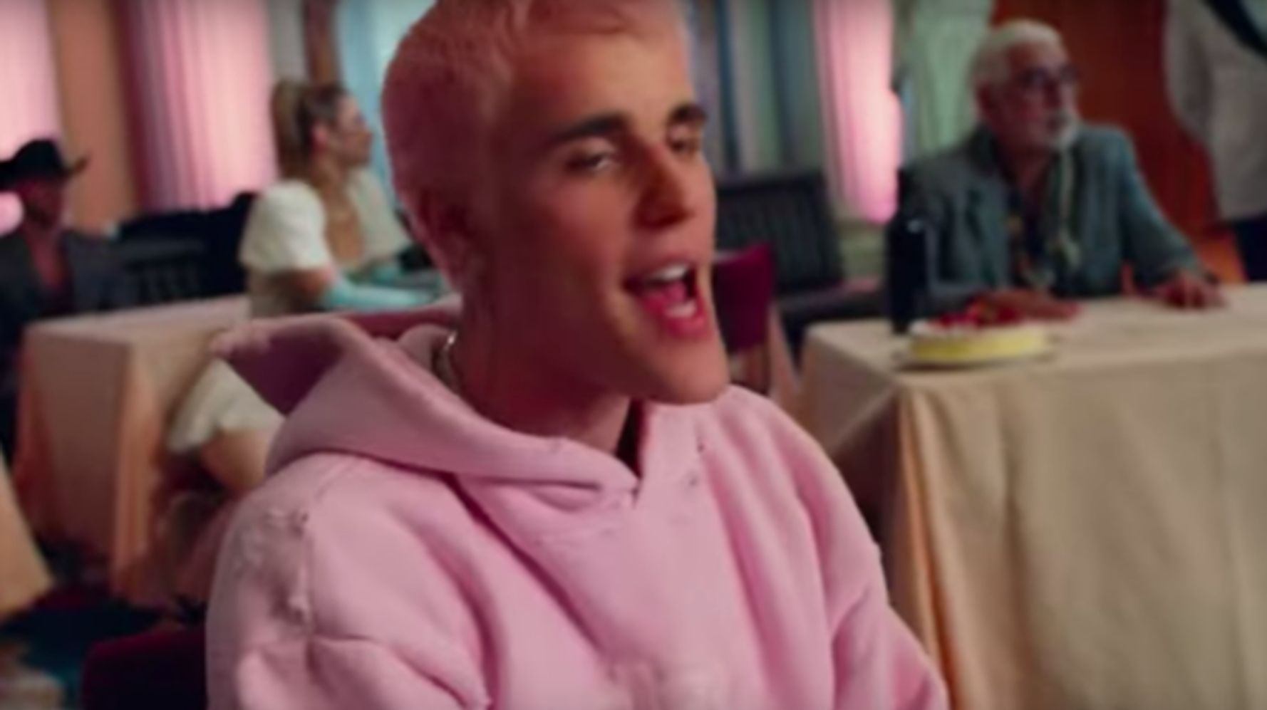 La Machoire Deformee De Justin Bieber Dans Yummy N A Laisse Personne Indifferent Le Huffpost