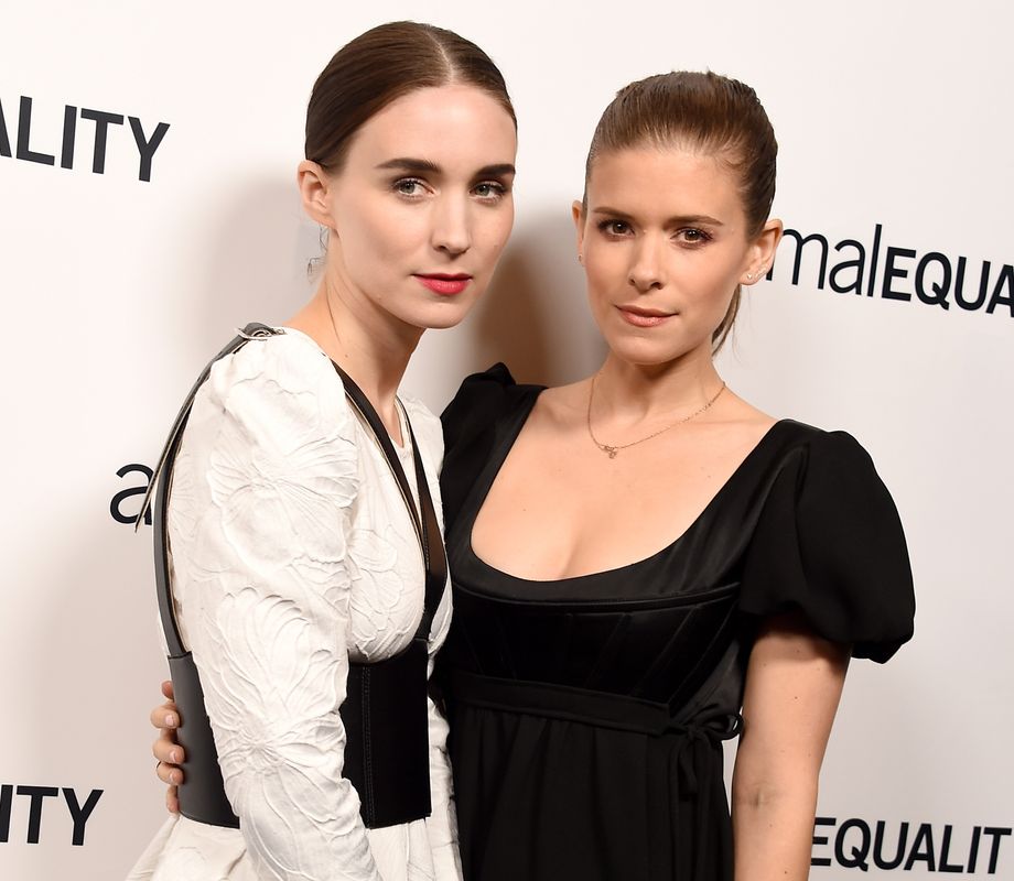 Actors&nbsp;Rooney Mara&nbsp;and Kate Mara are daughters of&nbsp;Kathleen McNulty and New York Giants executive Timothy Christopher Mara.