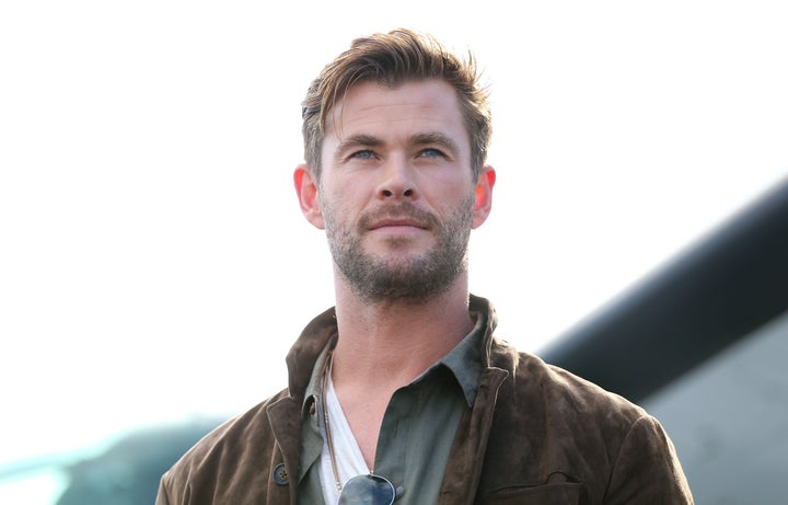 Chris Hemsworth has donated $1 million as the Australian bushfire crisis continues.