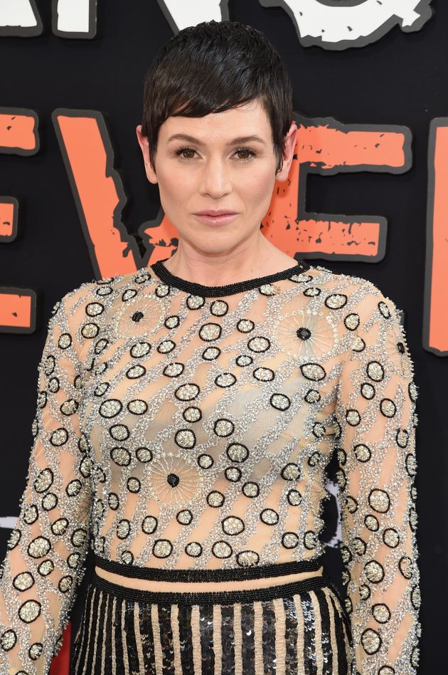 Orange Is The New Blacks Yael Stone Gives Up US Green Card To Reduce Carbon Emissions Amid Wildfires