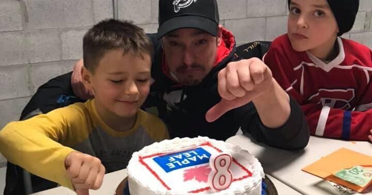 Quebec Maple Leaf - Quebec Boy Asks For Toronto Maple Leafs Cake Gets Maple Leaf Foods Cake Huffpost Canada