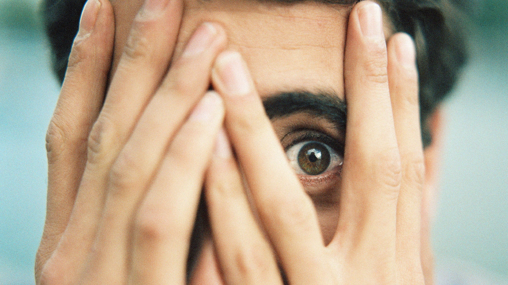 Сильное чувство страха. Страх определение. Сильное чувство страха. Признаки панической атаки. Тревога стресс страх.