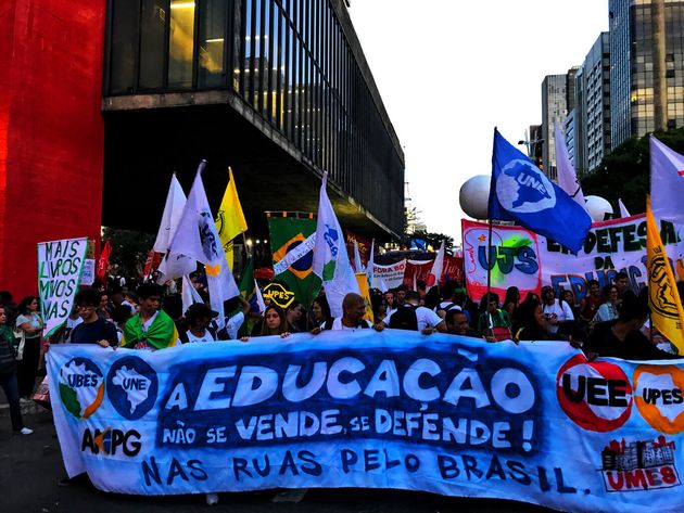 Ato pela educação realizado na Avenida Paulista, em São Paulo.