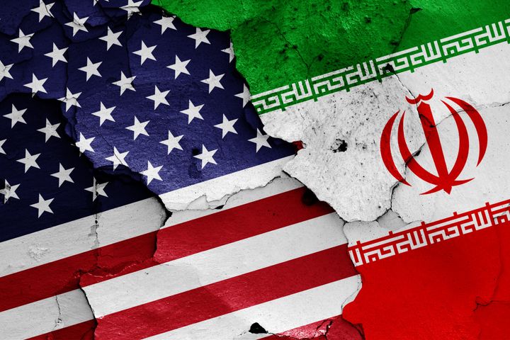 アメリカとイランの国旗