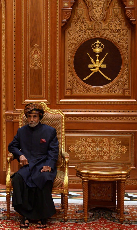 Le sultan d’Oman Qabous ben Saïd, qui régnait sur le pays depuis près de 50 ans, est mort dans la nuit du vendredi 10 janvier à l’âge de 79 ans. Il avait pris le pouvoir à son père par le biais d'un coup d'État mené en juillet 1970. >>> En savoir plus dans notre article par ici
