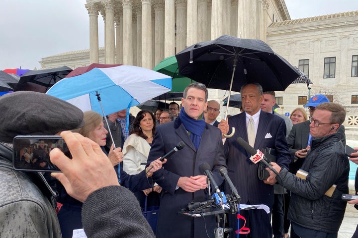 Bill Baroni, a former deputy executive director of the Port Authority of New York and New Jersey, leaves the U.S. Supreme Court after it heard oral arguments over his criminal prosecution in the New Jersey "Bridgegate" scandal, in Washington, U.S. January 14, 2020. REUTERS/Andrew Chung