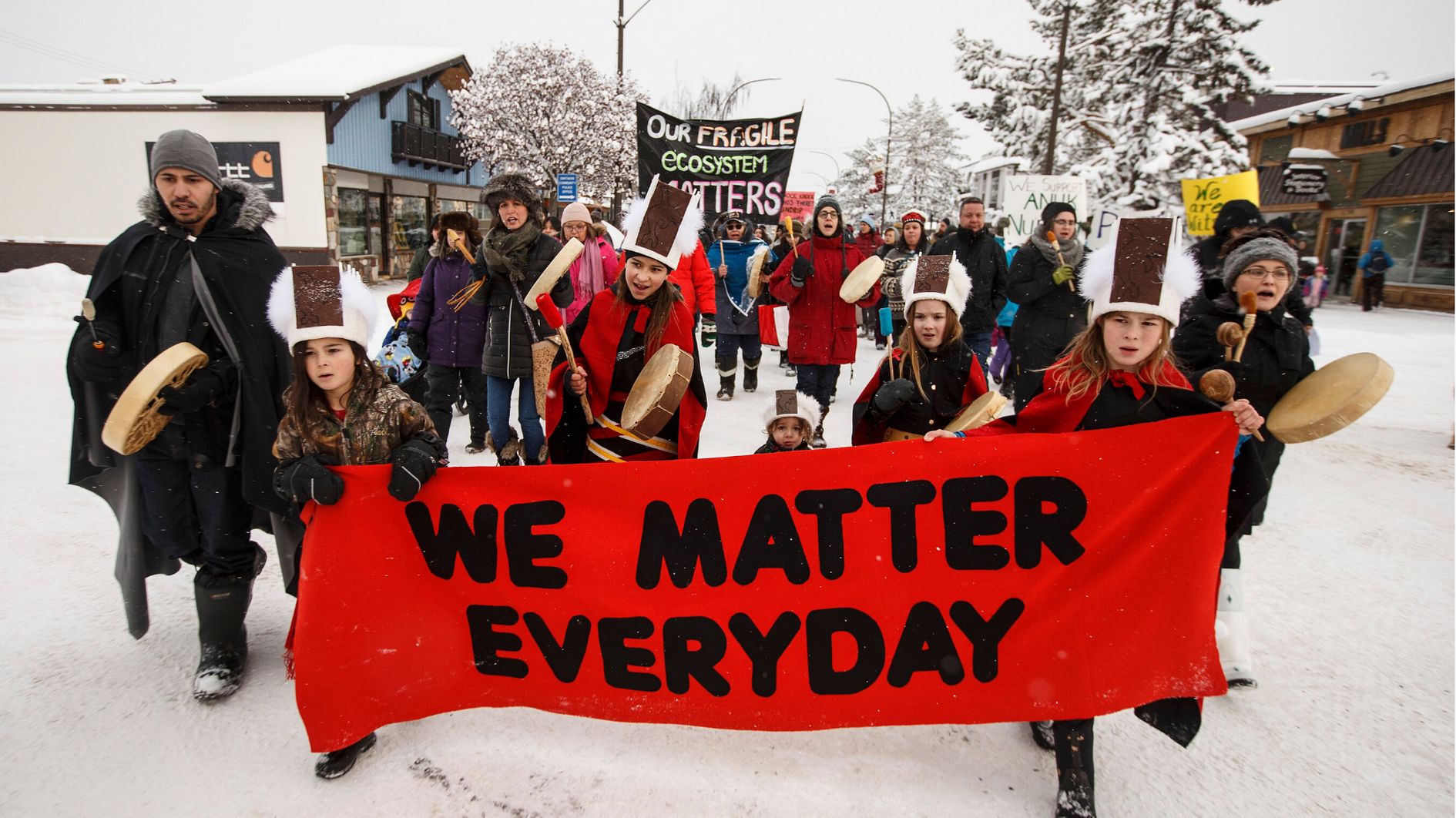 Tensions Rise As RCMP Officers Block Entry To Wet’suwet’en Land ...