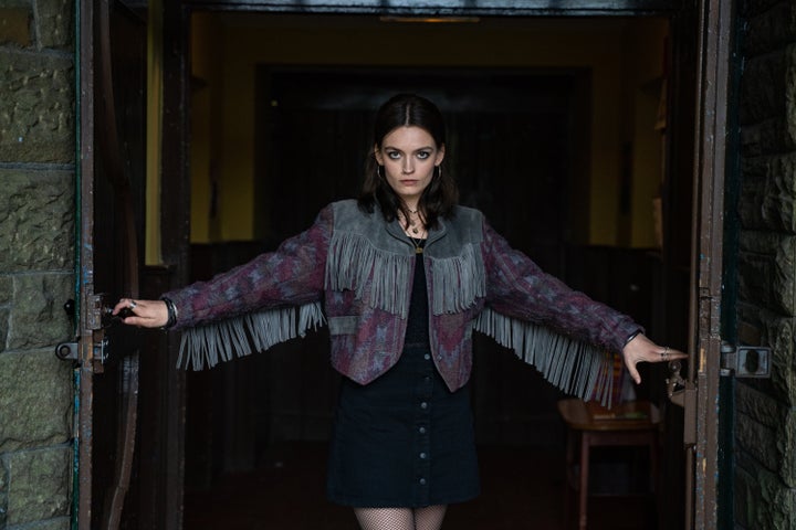 Sex Education Series 2: Emma Mackey Reveals How The Netflix Show's Huge Success Has Changed Her Life | HuffPost UK Entertainment Sex Education Series 2: Emma Mackey Reveals How The Netflix Show's Huge Success Has Changed Her Life | HuffPost UK Entertainment