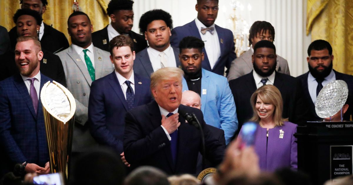 Trump Meets With LSU Football Team, Makes It About Impeachment ...