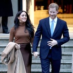 ヘンリー王子とメーガン妃、“称号“返上までの経緯を振り返る「もはやロイヤルファミリーのメンバーではない」