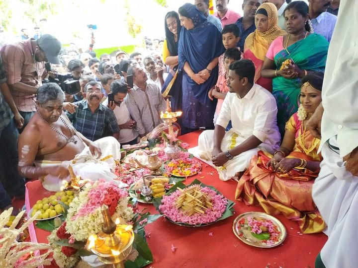 Cheruvally Muslim Jamaat Mosque Alappuzha in Kerala has opened its gates and coffers for a Hindu wedding, complete with lamps and rituals.