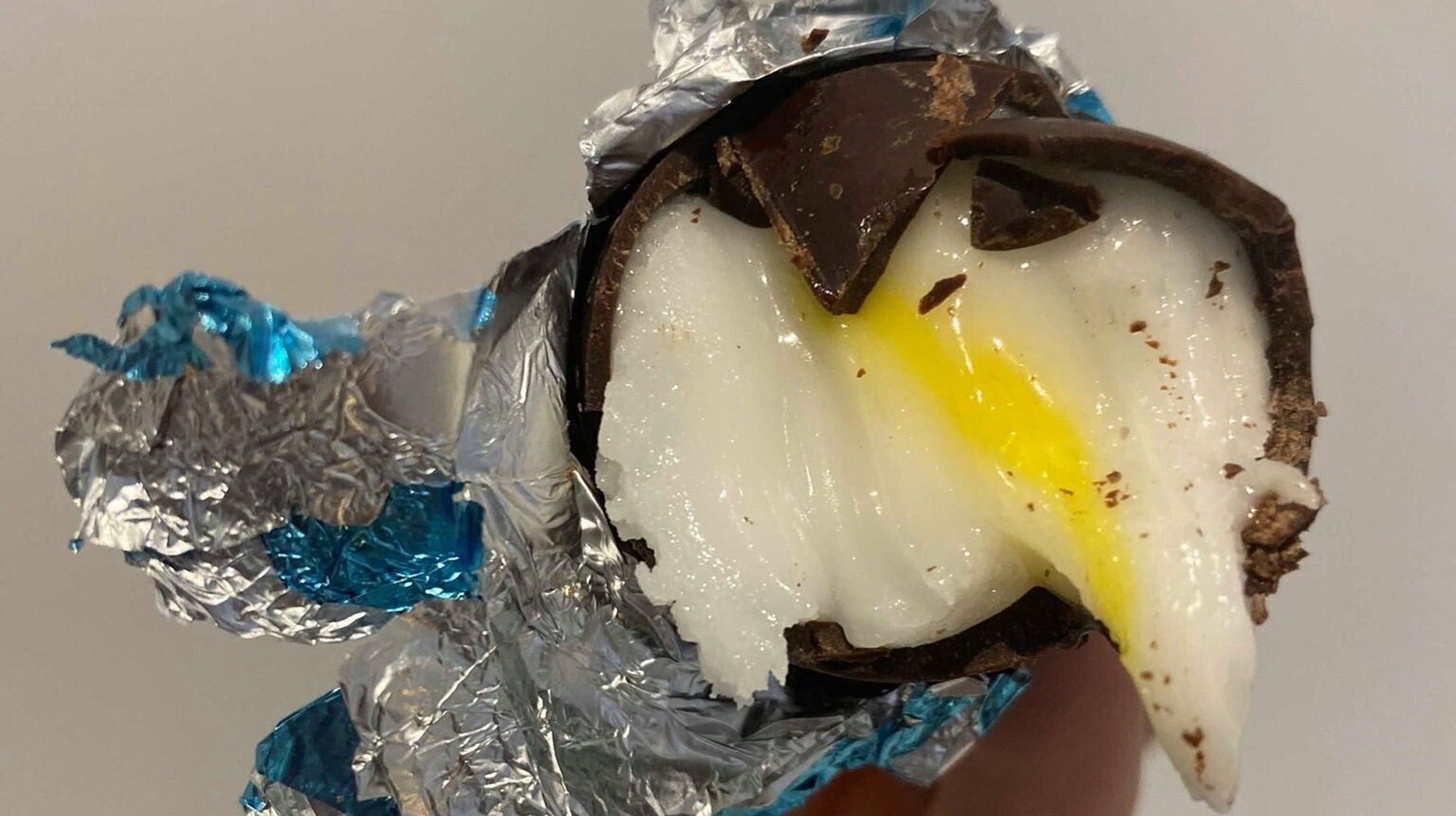 Vegan creme eggs deals