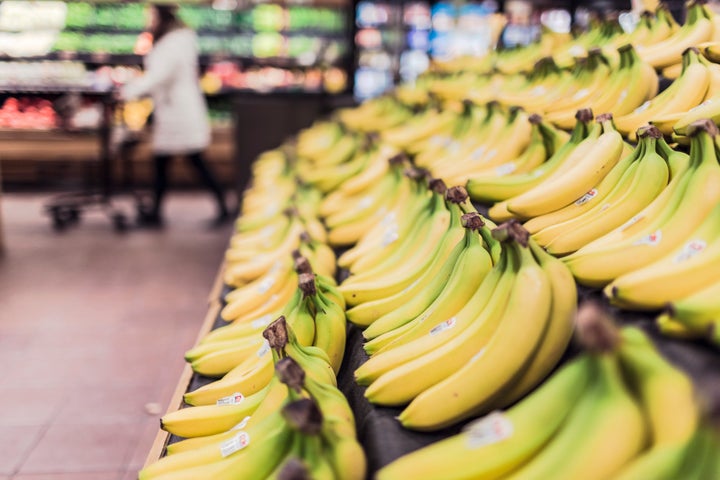 Bananas with a touch of green can help promote healthy gut bacteria.