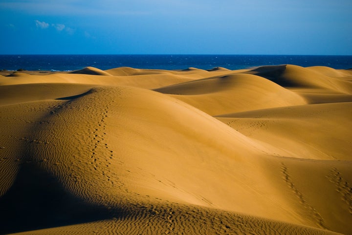 Dunas junto al mar en Maspalomas. 