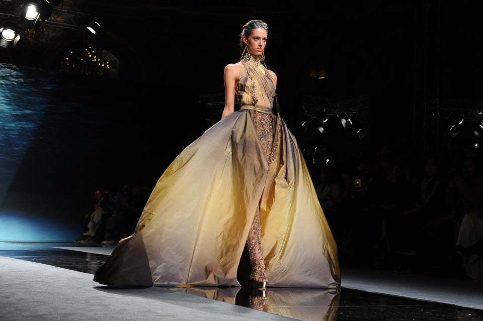 The Paris Couture Fashion Week Looks That We NEED Someone To Get ...