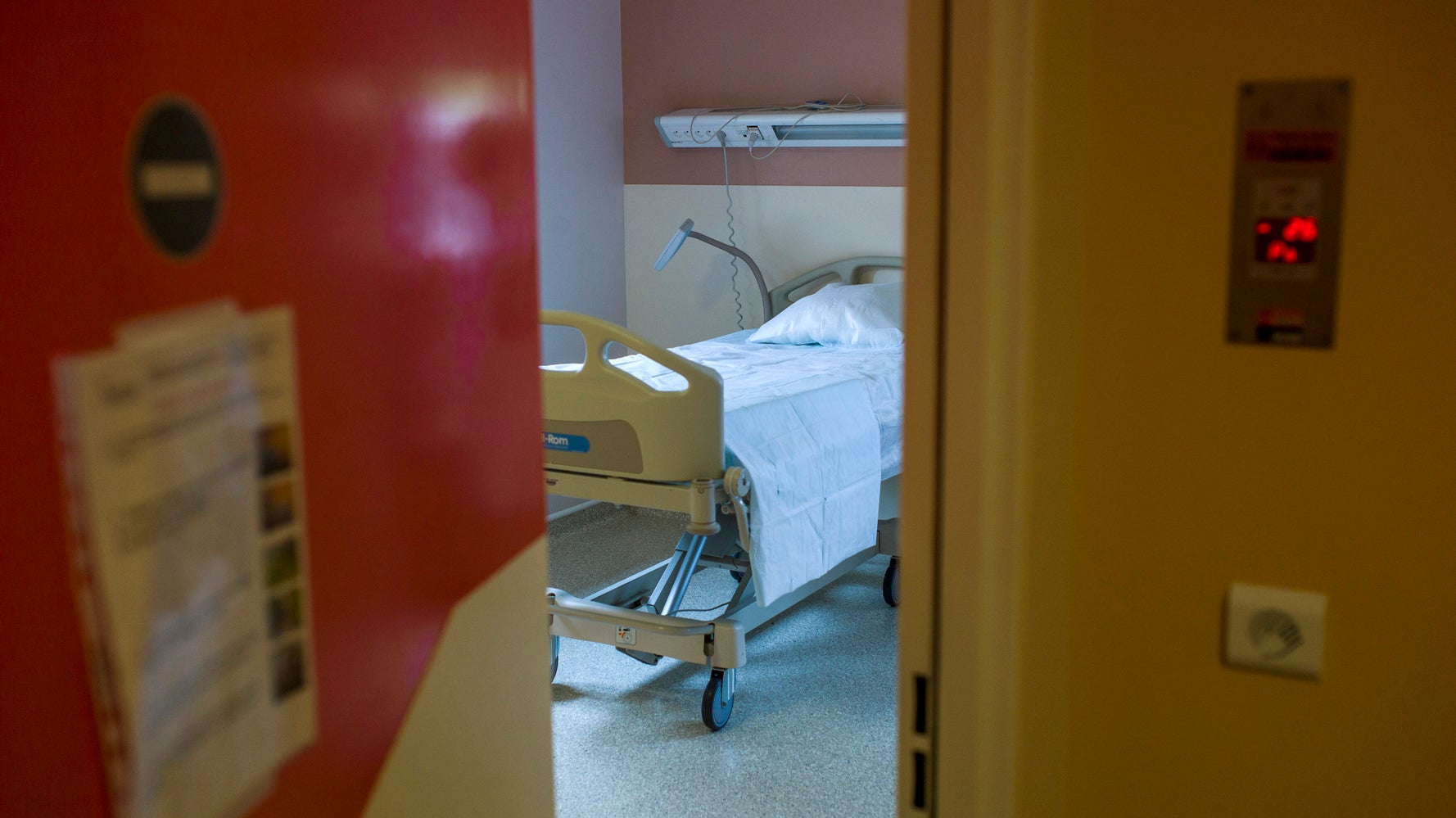 Coronavirus A Bordeaux Et Paris Comment Sont Pris En Charge Les Trois Patients Le Huffpost Coronavirus A Bordeaux Et Paris Comment Sont Pris En Charge Les Trois Patients Le Huffpost