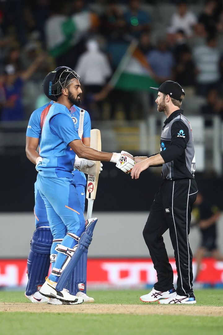  Kane Williamson of New Zealand (R) congratulates KL Rahul of India at the end of game two of the Twenty20 series between New Zealand and India at Eden Park on January 26, 2020 in Auckland, New Zealand