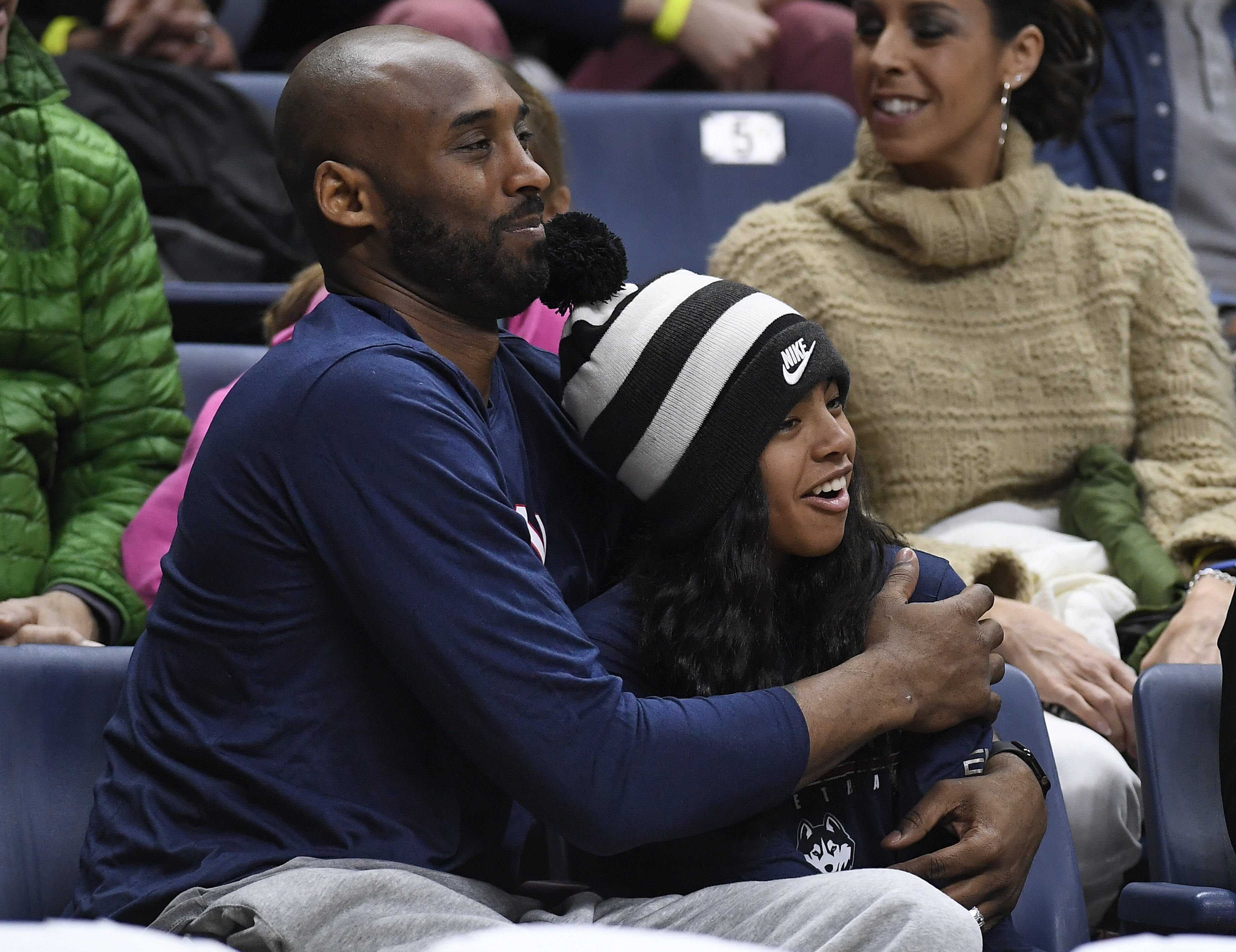 Vanessa Bryant Shares Touching Photo Of Kobe Bryant, Daughter Gianna ...