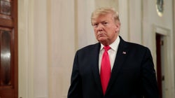 Les extraits du livre d’un ex-conseiller fuitent au pire moment pour