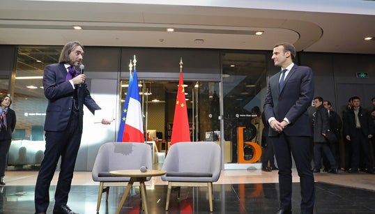 La stratégie de Macron aux municipales sème la pagaille et se retourne contre