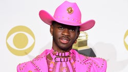 Aux Grammy Awards, Lil Nas X a opté pour un look complètement