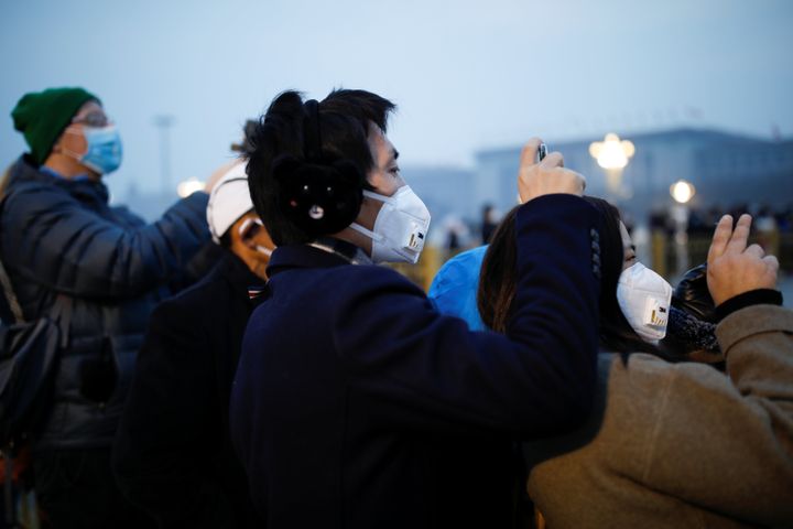 Selfie. Χωρίς λόγια. China January 27, 2020. REUTERS/Carlos Garcia Rawlins