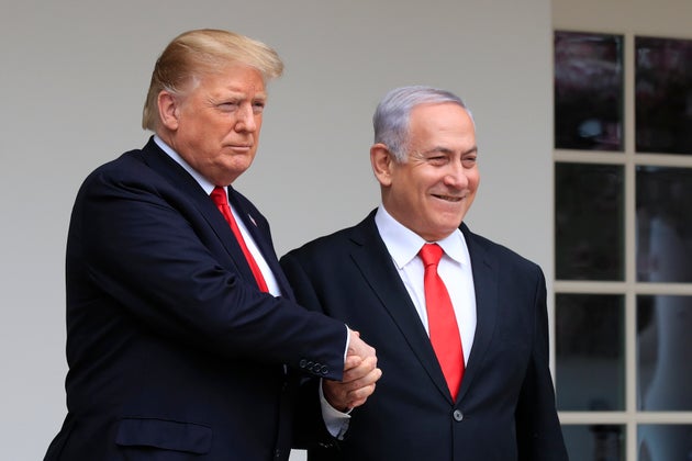 Le FBI révèle qu'Israël avait aidé Trump à devenir Président