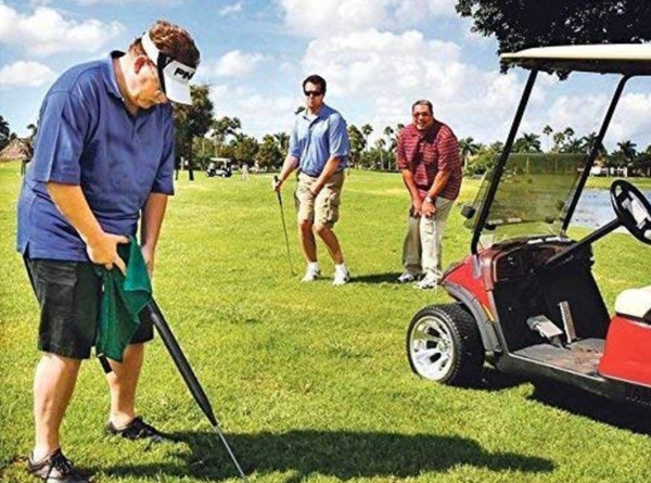 When you gotta go, you gotta go -- even when you're on the golf course. The <a href="https://sellwild.com/itemDetail/golf_clu