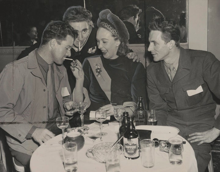 Lady Iris Mountbatten, centre, at a party for servicemen hosted by the Hotel Delmonico in New York, on Jan. 9, 1947.