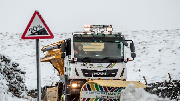 UK Weather: Road Gritters On Standby As Met Office Warns Of Snow And Ice
