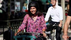 Hidalgo promet de rendre 100% des rues de Paris cyclables d’ici