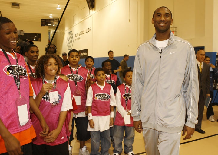 Kobe Bryant met with children at a Las Vegas Boys and Girls Club in 2007. In the wake of his death, experts say it's important for parents to help their kids deal with feelings of grief.