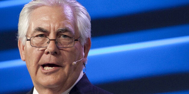 ExxonMobil Chairman and CEO Rex Tillerson speaks during the IHS CERAWeek 2015 energy conference in Houston, Texas April 21, 2015. REUTERS/Daniel Kramer/File Photo