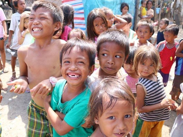貧困層の子どもたちが 和太鼓をフィリピンで叩く理由 東日本大震災を受けて作られた曲を ハフポスト
