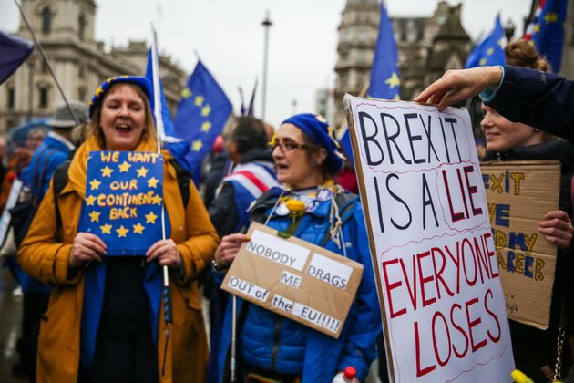Εικόνες από τις τελευταίες ώρες της Βρετανίας στην ΕΕ - Τα πάρτι του