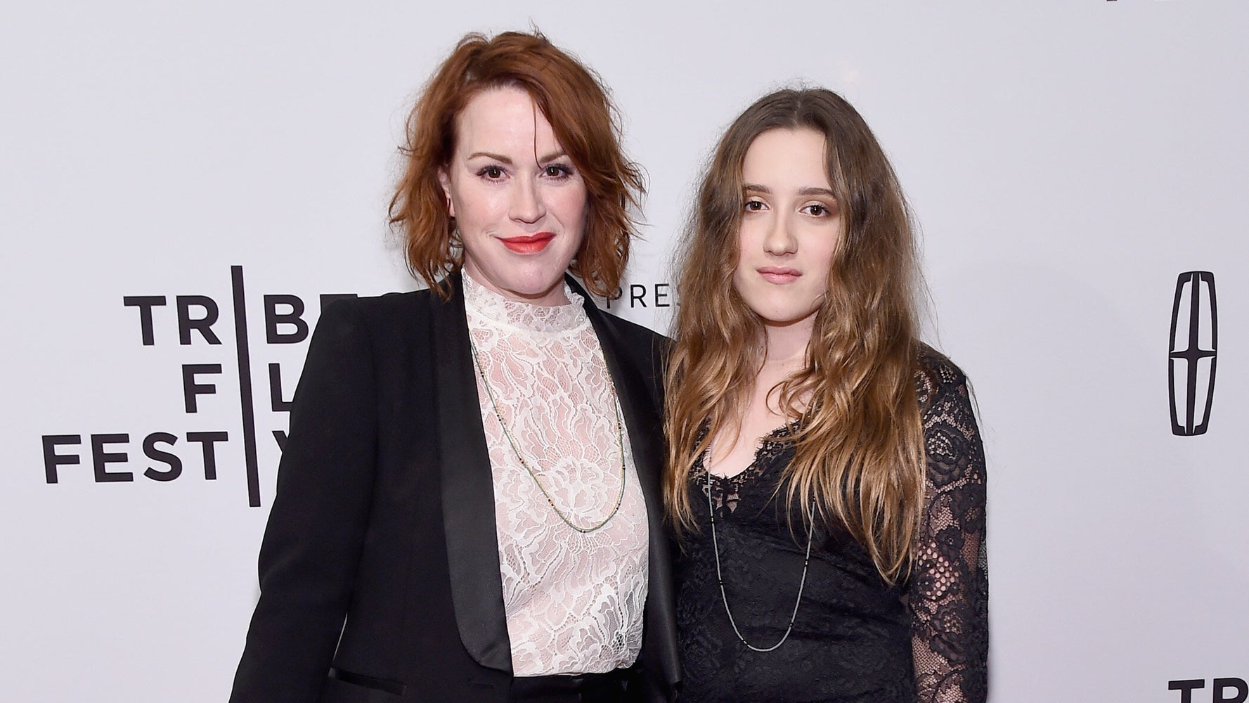 Molly Ringwald Talks Parenting A 16 Year Old When You Re An 80s Teen Icon Huffpost Life Molly Ringwald Talks Parenting A 16 Year Old When You Re An 80s Teen Icon Huffpost Life