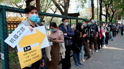 Le bilan du coronavirus dépasse les 300 morts et 14.000 infections en