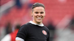 スーパーボウルに初の同性愛者の女性コーチ。拒絶された過去を乗り越え、歴史を作る