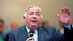 “Le 49-3, ça finit toujours mal”, prévient Larcher avant l’examen du projet de loi sur les