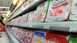 Des candidats de tous bords aux municipales s’engagent pour “des cantines sans