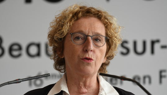 Après l’avoir rejeté, le gouvernement veut se réapproprier le congé pour le deuil d’un