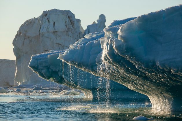 Μια νέα απειλή για τους παγετώνες στη Γροιλανδία καραδοκεί κάτω από τον