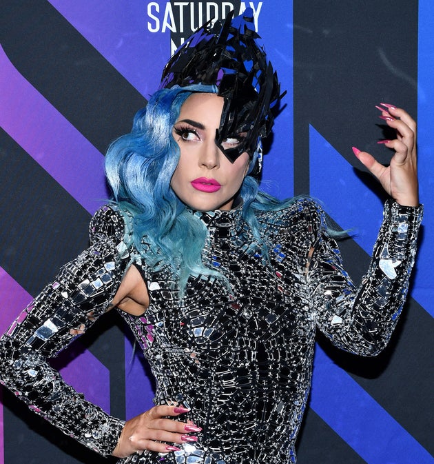 Lady Gaga faisant son arrivée au AT&T TV Super Saturday Night à Miami ce lundi 1er