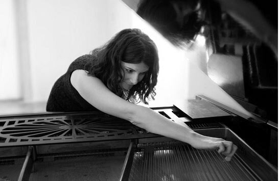 Αννίνη Τσιούτη
