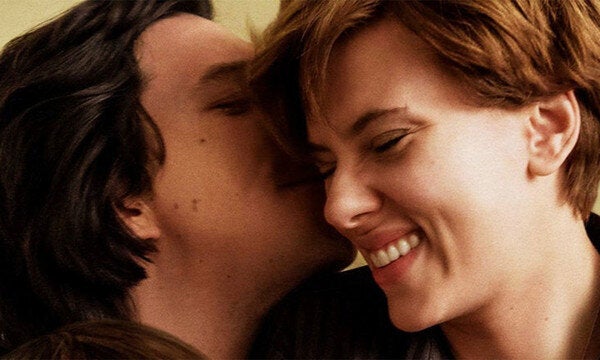 Scarlett Johansson y Adam Driver en 'Historia de un matrimonio'.