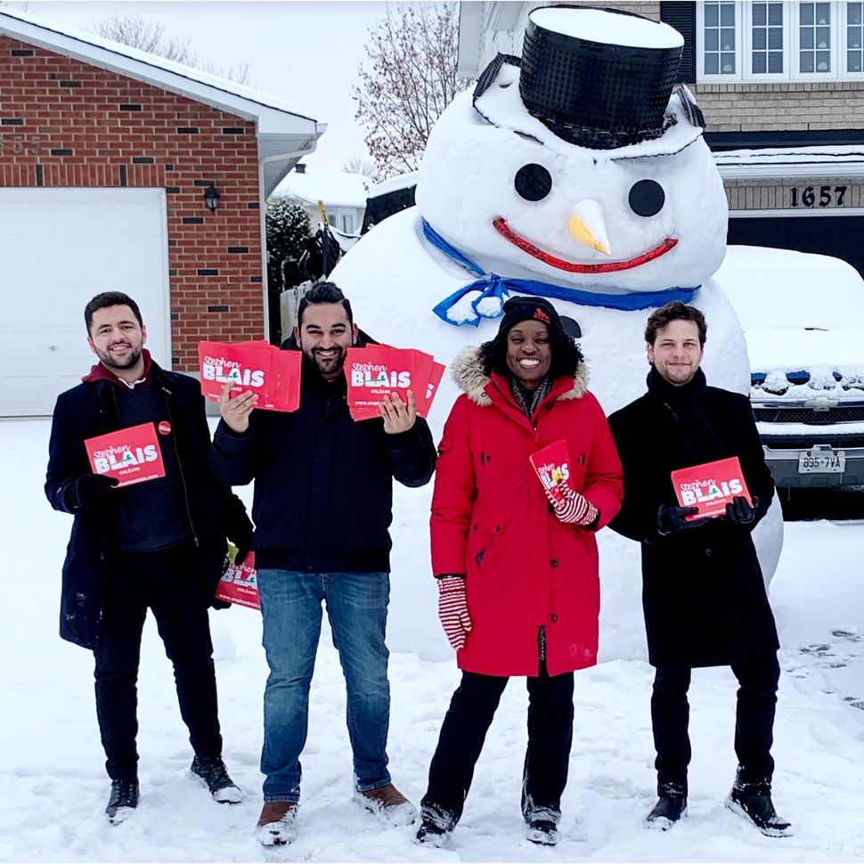 MPP Mitzie Hunter campaigns in Ottawa with Liberal supporters. 